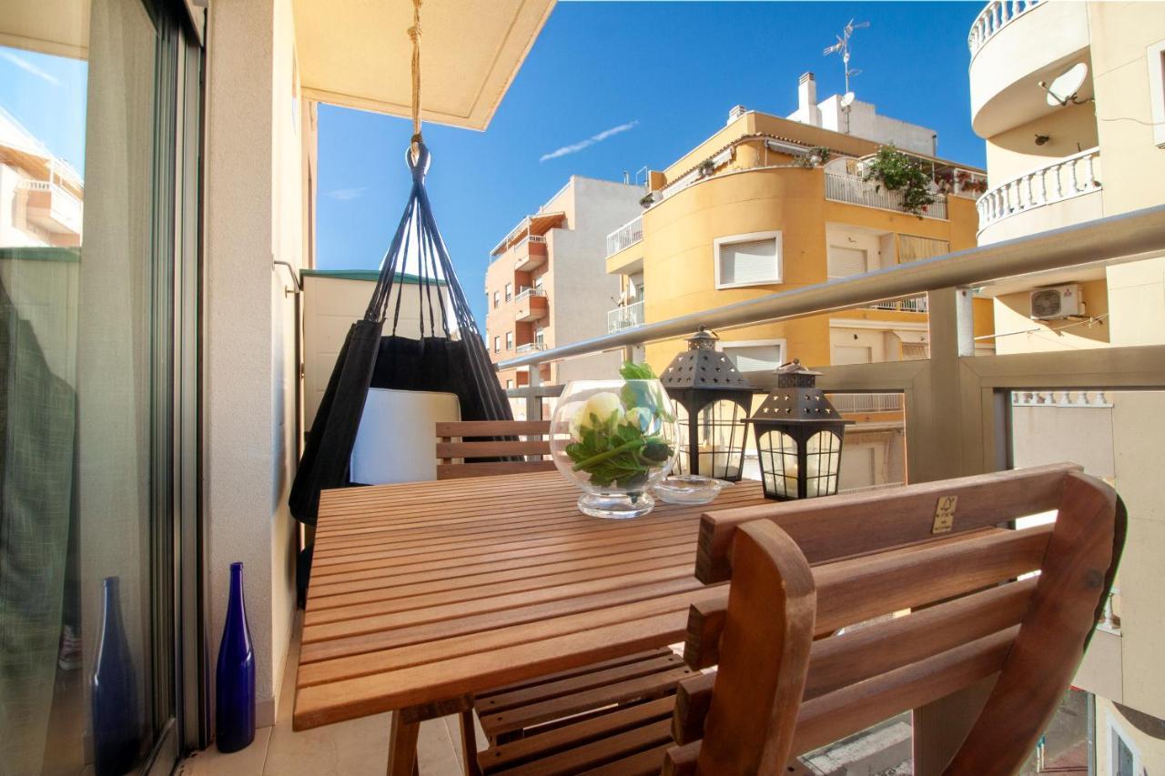 El Apartamento De Maria Jose Apartman Torrevieja Kültér fotó