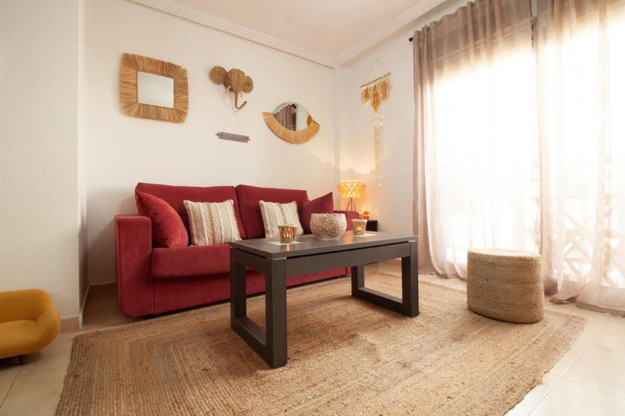 El Apartamento De Maria Jose Apartman Torrevieja Kültér fotó