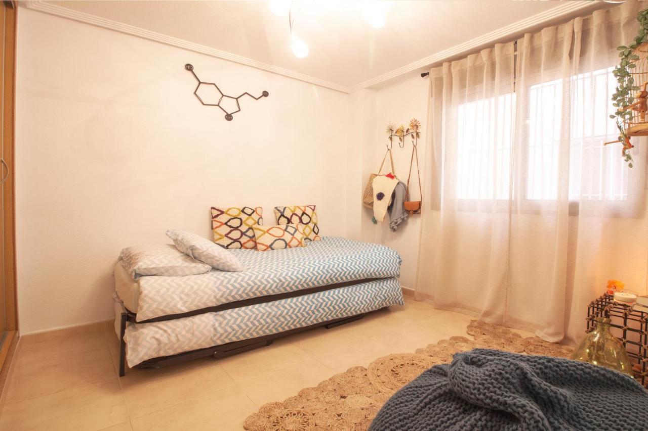 El Apartamento De Maria Jose Apartman Torrevieja Kültér fotó