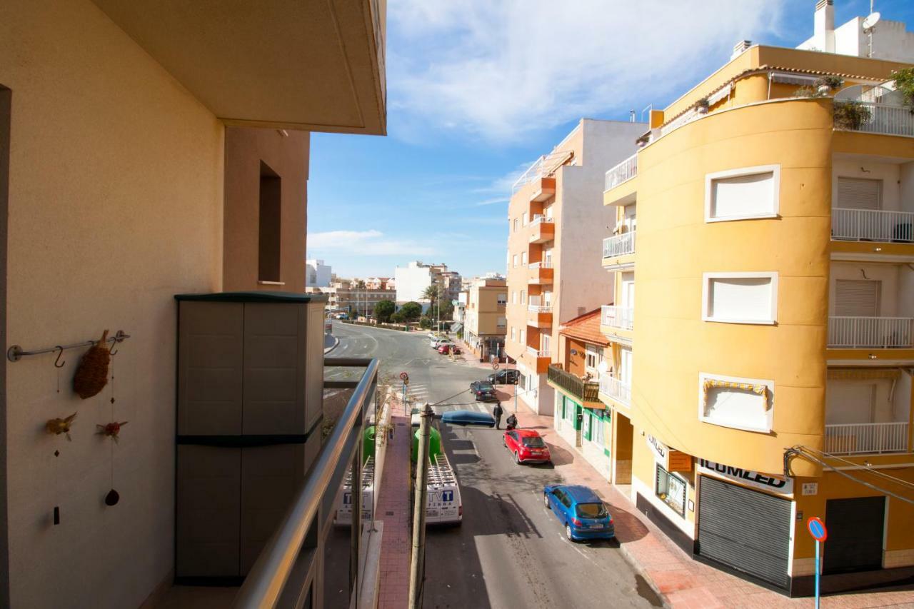 El Apartamento De Maria Jose Apartman Torrevieja Kültér fotó
